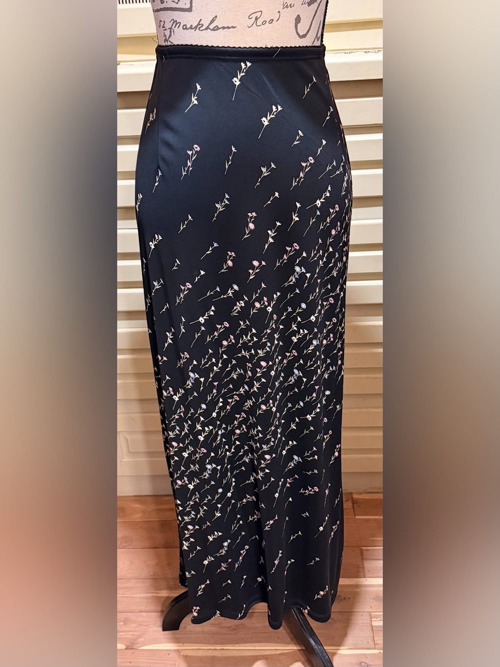 VTG 90s Emma James Liz Claiborne Dark Floral Maxi Skirt Lace Waist
